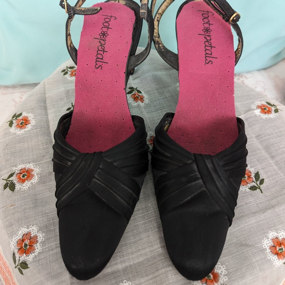 Vintage Satin Sling Back Heels Size 9.5 (Need Work-Costume Shoes Gothic Heels)